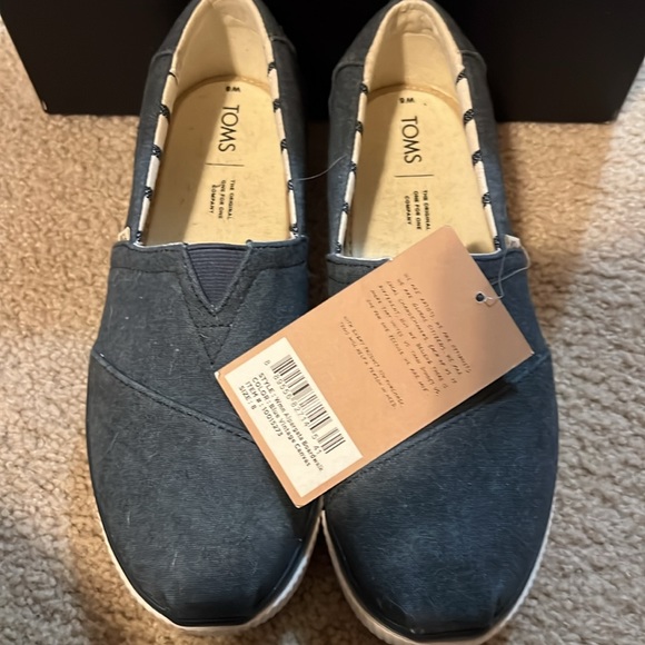 Shoes slip on - Picture 2 of 3